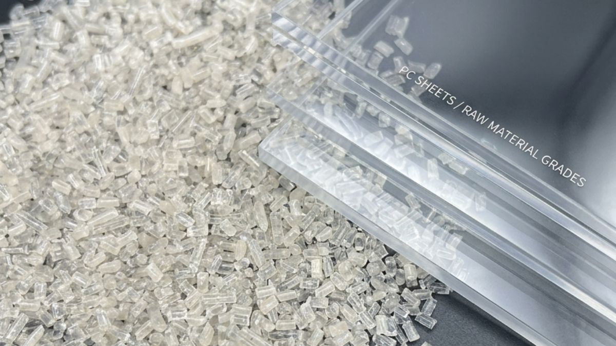 PC (Polycarbonate)